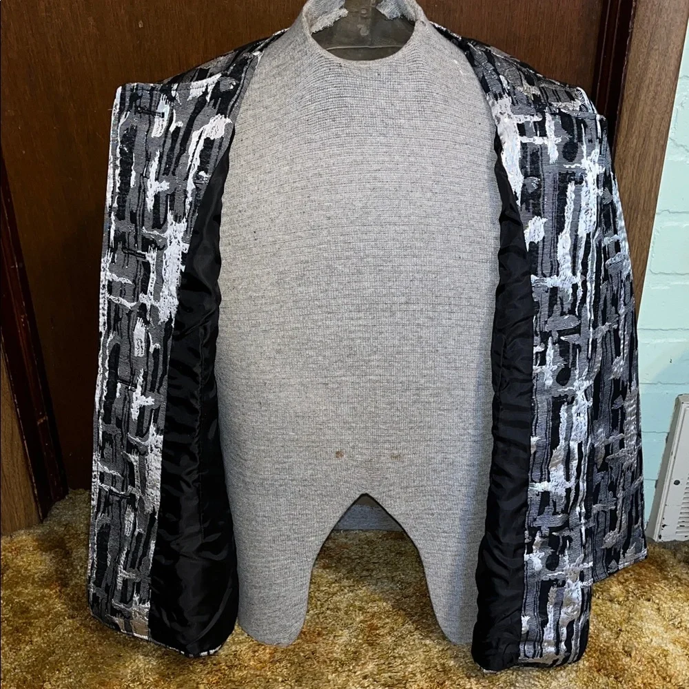 Focus 2000 Black and Gray Abstract Blazer - Picture 2 of 16